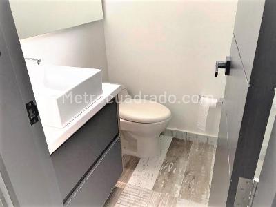 Casa de 3 alcobas en venta en San Lucas, Envigado, 256 m² · foto 16 de 19