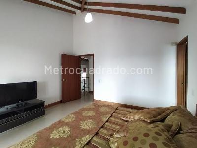 Casa de 5 alcobas en venta en El Poblado, Medellín, 817 m² · foto 12 de 18