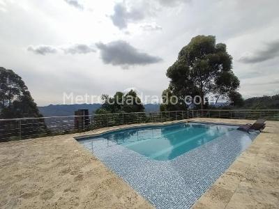 Casa de 5 alcobas en venta en El Poblado, Medellín, 817 m² · foto 16 de 18