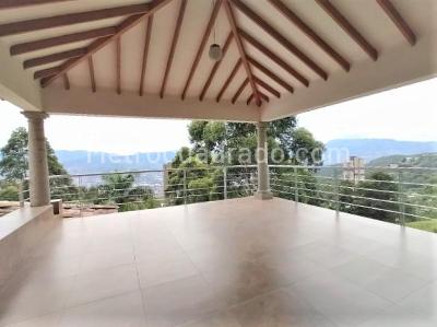 Casa de 5 alcobas en venta en El Poblado, Medellín, 817 m² · foto 18 de 18