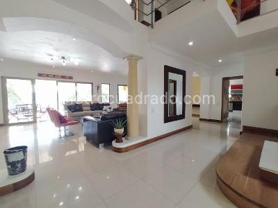 Casa de 5 alcobas en venta en El Poblado, Medellín, 817 m² · foto 4 de 18