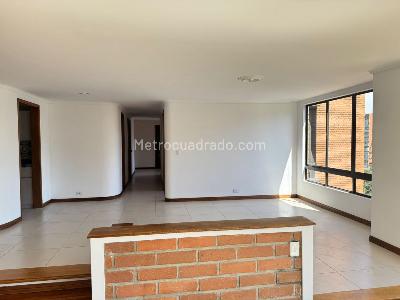 Apartamento de 3 alcobas en arriendo en Las Lomas, Medellín, 160 m² · foto 4 de 20