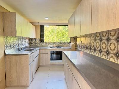Apartamento de 3 alcobas en arriendo en Las Lomas, Medellín, 160 m² · foto 8 de 20