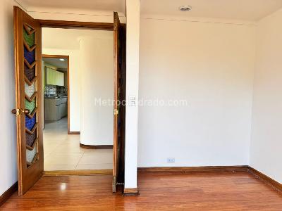 Apartamento de 3 alcobas en arriendo en Las Lomas, Medellín, 160 m² · foto 12 de 20