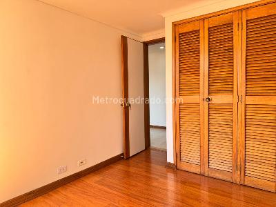 Apartamento de 3 alcobas en arriendo en Las Lomas, Medellín, 160 m² · foto 13 de 20