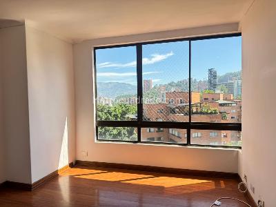 Apartamento de 3 alcobas en arriendo en Las Lomas, Medellín, 160 m² · foto 14 de 20