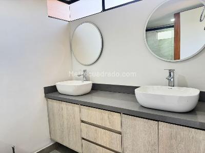 Apartamento de 3 alcobas en arriendo en Las Lomas, Medellín, 160 m² · foto 19 de 20