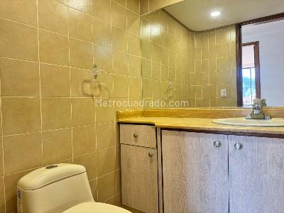 Apartamento de 3 alcobas en arriendo en Las Lomas, Medellín, 160 m² · foto 20 de 20