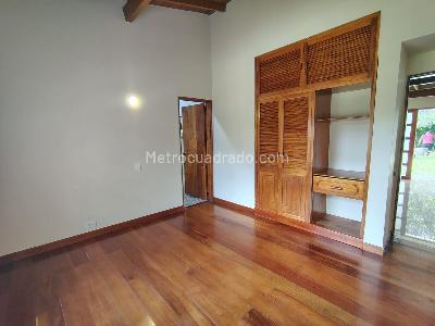 Casa de 3 alcobas en arriendo en Acuarela, Envigado, 230 m² · foto 13 de 20