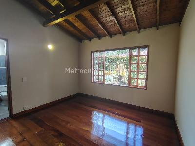 Casa de 3 alcobas en arriendo en Acuarela, Envigado, 230 m² · foto 14 de 20