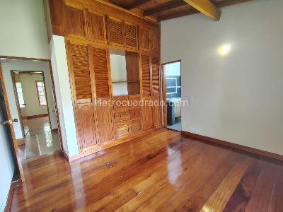 Casa de 3 alcobas en arriendo en Acuarela, Envigado, 230 m² · foto 15 de 20