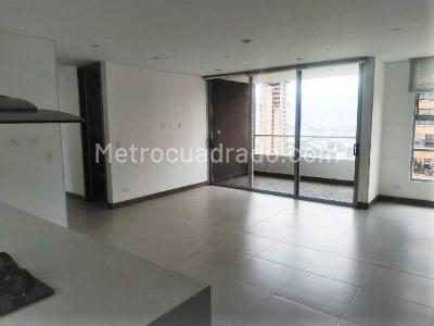 Apartamento en venta en El Poblado, Medellín · foto 3 de 13
