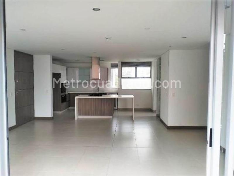 Apartamento en Venta de 3 Alcobas Moderno en Lalinde, El Poblado - 4
