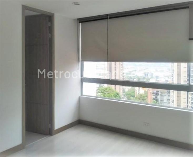 Apartamento en Venta de 3 Alcobas Moderno en Lalinde, El Poblado - 8