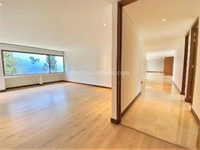 Apartamento de 4 alcobas en venta en El Poblado, Medellín, 318 m² · foto 10 de 13