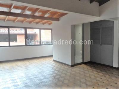 Casa en arriendo en El Poblado, Medellín · foto 10 de 16