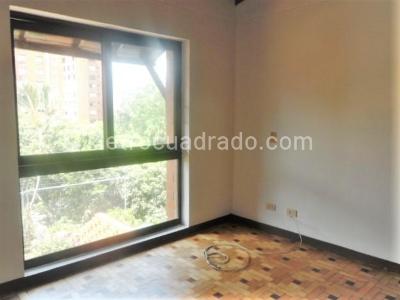 Casa en arriendo en El Poblado, Medellín · foto 13 de 16