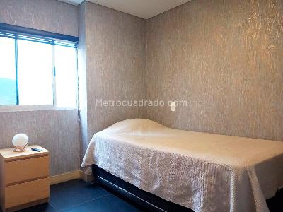 Apartamento en arriendo en El Poblado, Medellín · foto 10 de 17