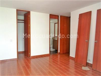 Apartamento de 3 alcobas en arriendo en El Poblado, Medellín, 95 m² · foto 10 de 17