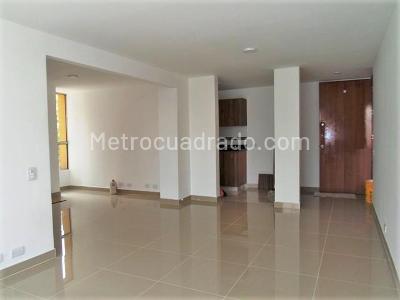 Apartamento de 3 alcobas en arriendo en El Poblado, Medellín, 95 m² · foto 3 de 17