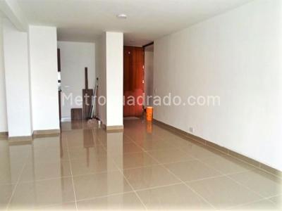 Apartamento de 3 alcobas en arriendo en El Poblado, Medellín, 95 m² · foto 4 de 17