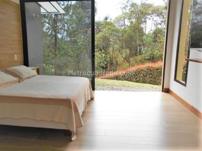 Casa de 3 alcobas en venta en Loma Del Escobero, Envigado, 300 m² · foto 6 de 17