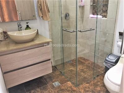 Casa de 3 alcobas en venta en Loma El Escobero, Envigado, 300 m² · foto 11 de 16
