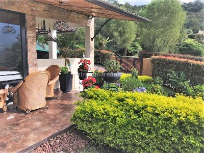 Casa de 3 alcobas en venta en Loma El Escobero, Envigado, 300 m² · foto 16 de 16