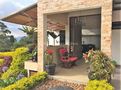 Casa de 3 alcobas en venta en Loma El Escobero, Envigado, 300 m² · foto 15 de 16