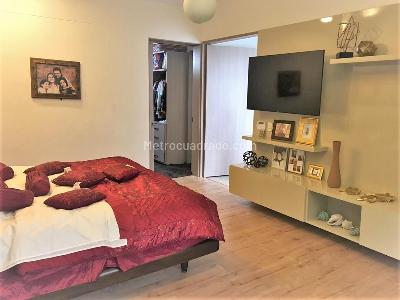 Casa de 3 alcobas en venta en Loma El Escobero, Envigado, 300 m² · foto 6 de 16
