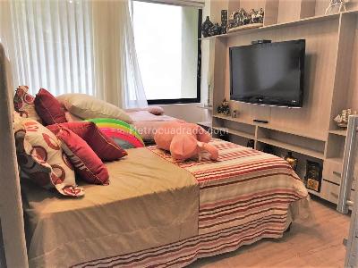 Casa de 3 alcobas en venta en Loma El Escobero, Envigado, 300 m² · foto 7 de 16