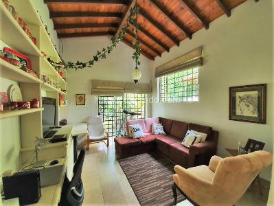 Casa de 3 alcobas en venta en Los Benedictinos, Envigado, 300 m² · foto 5 de 8