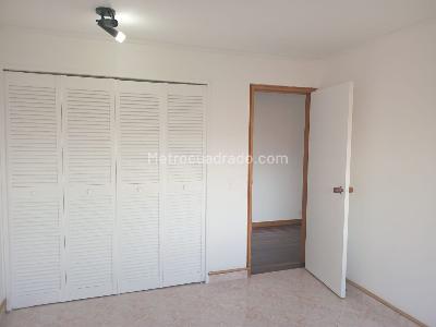 Apartamento de 3 alcobas en arriendo en Patio Bonito, Medellín, 140 m² · foto 13 de 17