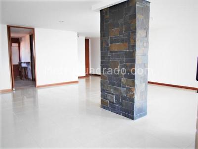 Apartamento de 3 alcobas en arriendo en El Poblado, Medellín, 170 m² · foto 2 de 18