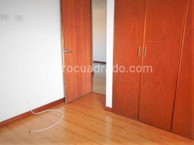 Apartamento de 3 alcobas en arriendo en El Poblado, Medellín, 170 m² · foto 9 de 18