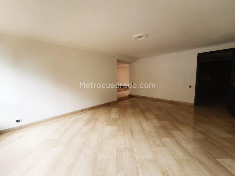 Apartamento de 4 Alcobas para Arriendo/Venta en Unidad Cerrada Castropol, El Poblado - 5
