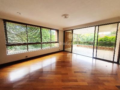 Apartamento de 4 alcobas en venta en El Poblado, Medellín, 330 m² · foto 11 de 20