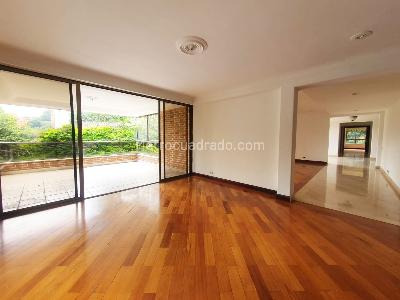 Apartamento de 4 alcobas en venta en El Poblado, Medellín, 330 m² · foto 14 de 20
