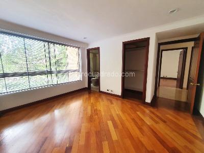 Apartamento de 4 alcobas en venta en El Poblado, Medellín, 330 m² · foto 17 de 20