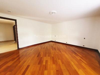 Apartamento de 4 alcobas en venta en El Poblado, Medellín, 330 m² · foto 18 de 20