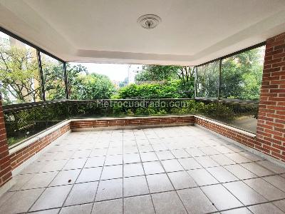 Apartamento de 4 alcobas en venta en El Poblado, Medellín, 330 m² · foto 20 de 20