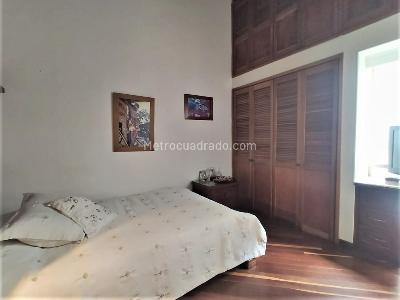 Casa de 4 alcobas en venta en El Poblado, Medellín, 276 m² · foto 16 de 19