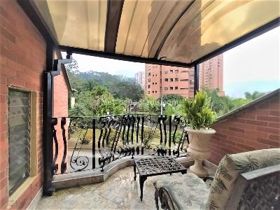 Casa de 4 alcobas en venta en El Poblado, Medellín, 276 m² · foto 17 de 19