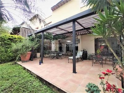 Casa de 4 alcobas en venta en El Poblado, Medellín, 276 m² · foto 18 de 19
