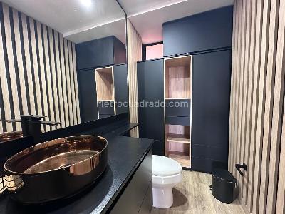 Apartamento de 2 alcobas en arriendo en El Poblado, Medellín, 170 m² · foto 17 de 18