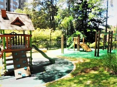 Apartamento de 3 alcobas en venta en El Poblado, Medellín, 246 m² · foto 17 de 20