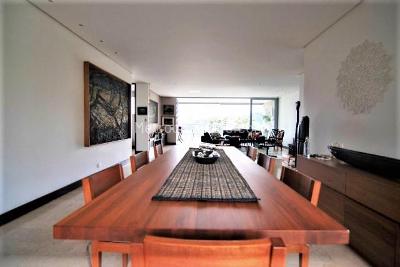 Apartamento de 3 alcobas en venta en El Poblado, Medellín, 246 m² · foto 3 de 20