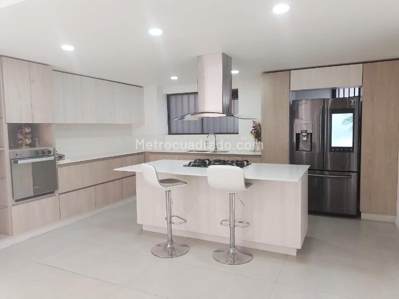 Modern 3BR Apartment for Rent or Sale in El Poblado - 4