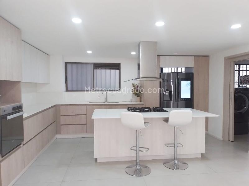 Modern 3BR Apartment for Rent or Sale in El Poblado - 5