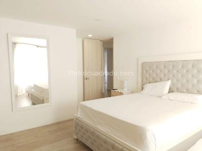 Apartamento de 3 alcobas en arriendo en El Poblado, Medellín, 192 m² · foto 8 de 20